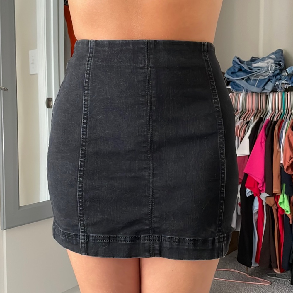 Wild fable black pencil skirt size 4